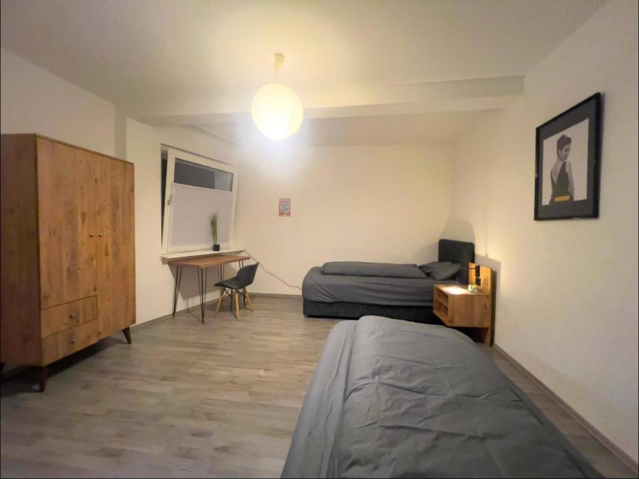 Apartment Livemore24 - Space In 24-7 Check-in Duisburg
