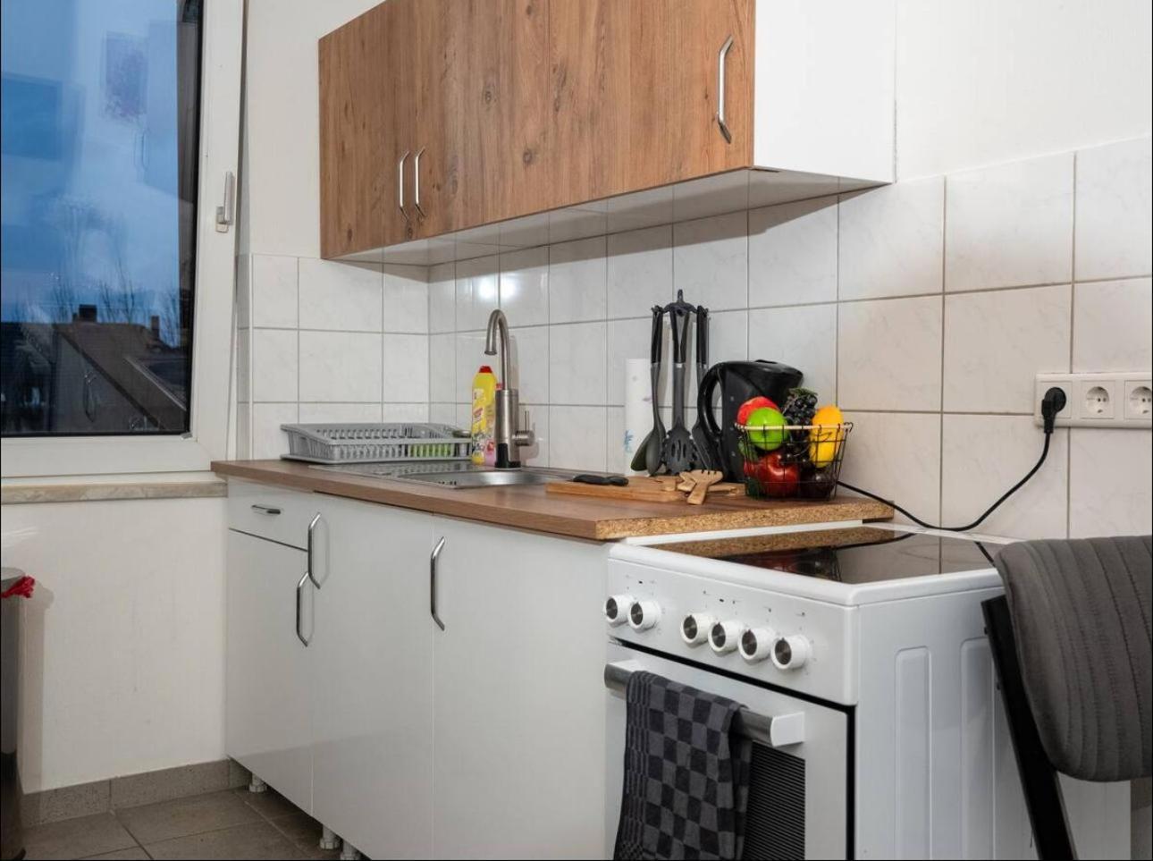 Livemore24 - Space In 24-7 Check-in * Duisburg