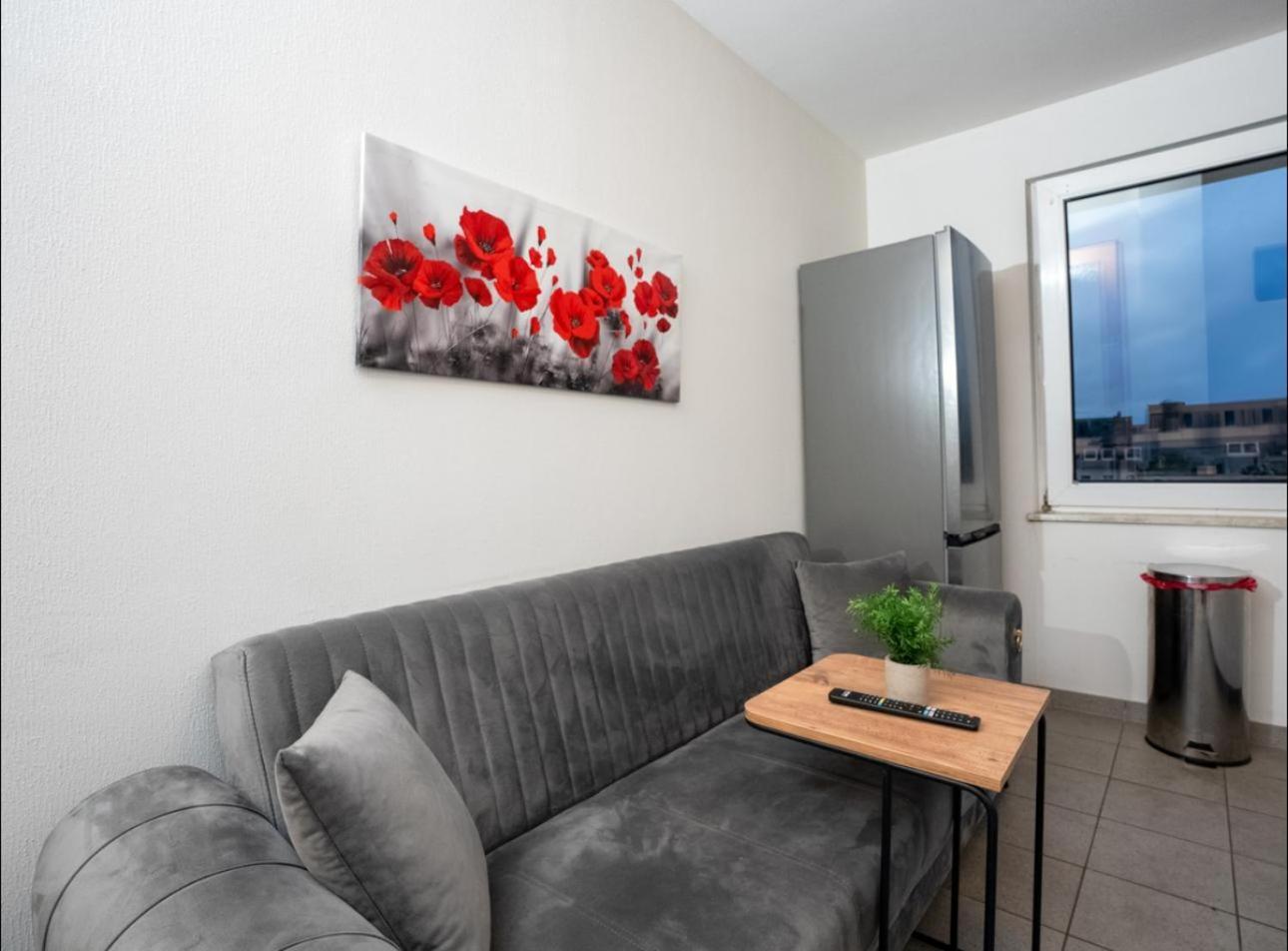 Apartment Livemore24 - Space In 24-7 Check-in Duisburg